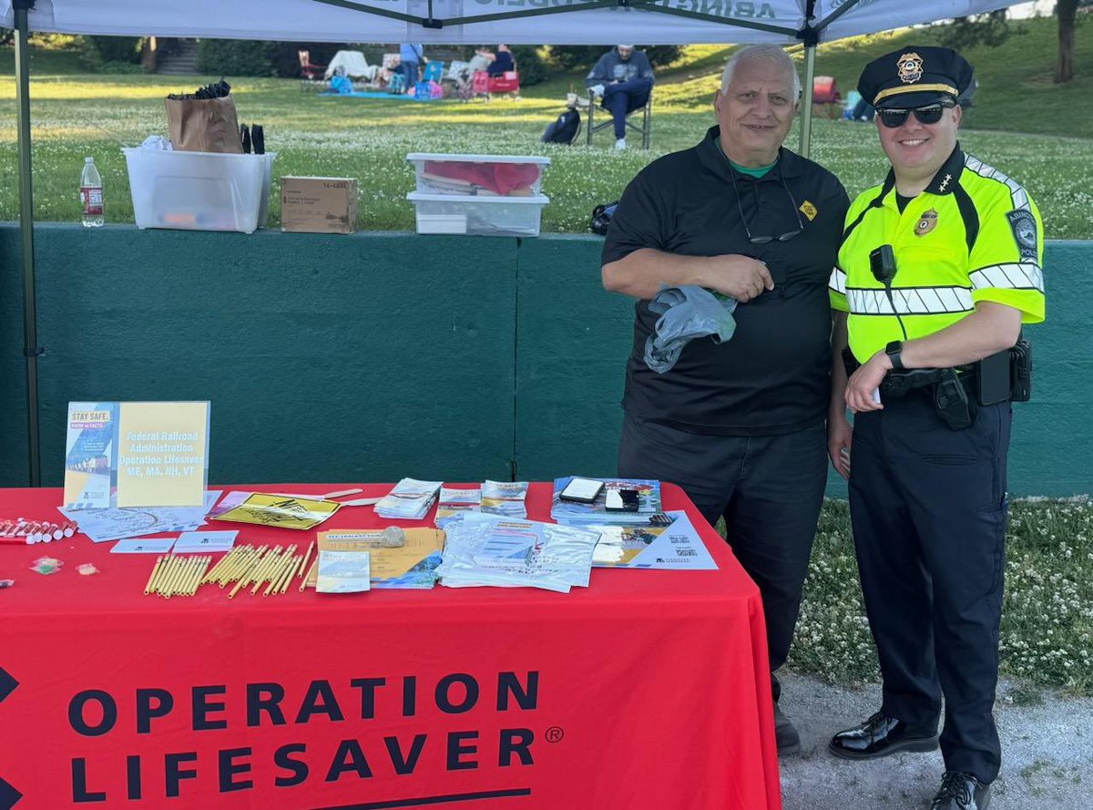 OperationSaver's tweet photo. Massachusetts Operation Life Saver participated in Founder's Day, in Abington, MA. https://t.co/O95NqP8fAy