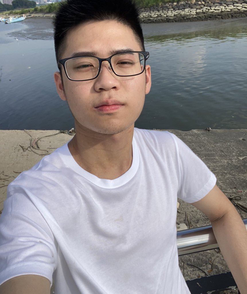 想去看電影
有人要陪我去U2ㄇ
現約或明天都可