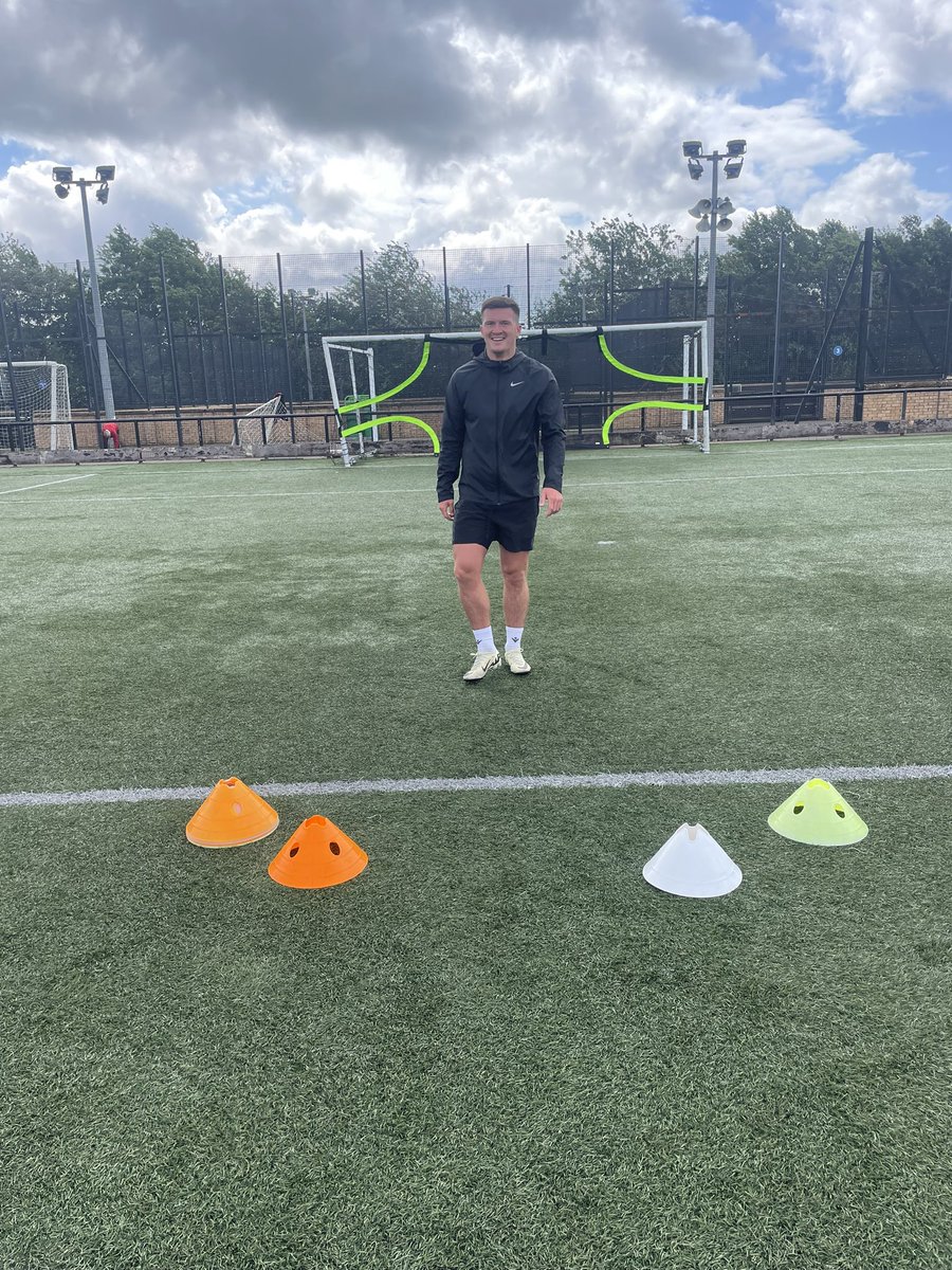 Quitongo Academy tweet media