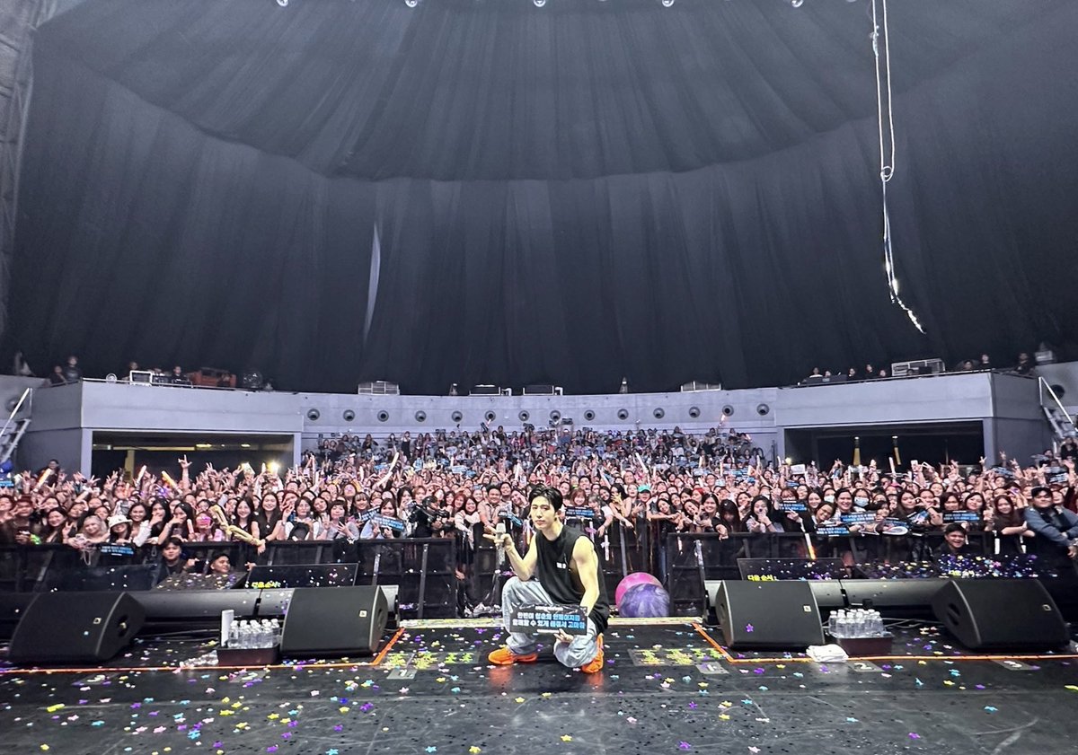 BI_131official's tweet image. #bcut HYPE UP in MANILA 
Had a blast today spending time with my IDs! Thank you Manila😉
오늘도 한빈이의 청춘의 한 페이지를 함께해 줘서 고마워요🥰