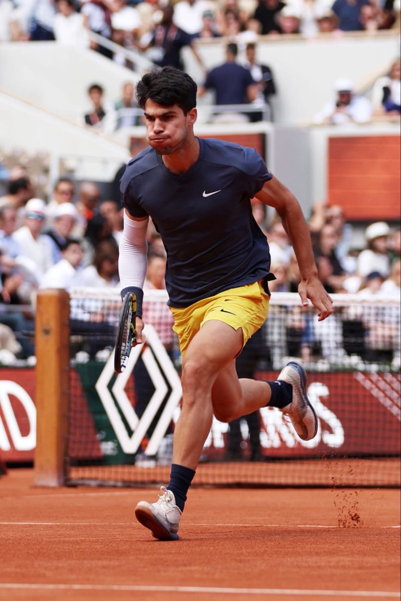 ProTipsster's tweet image. carlitos..