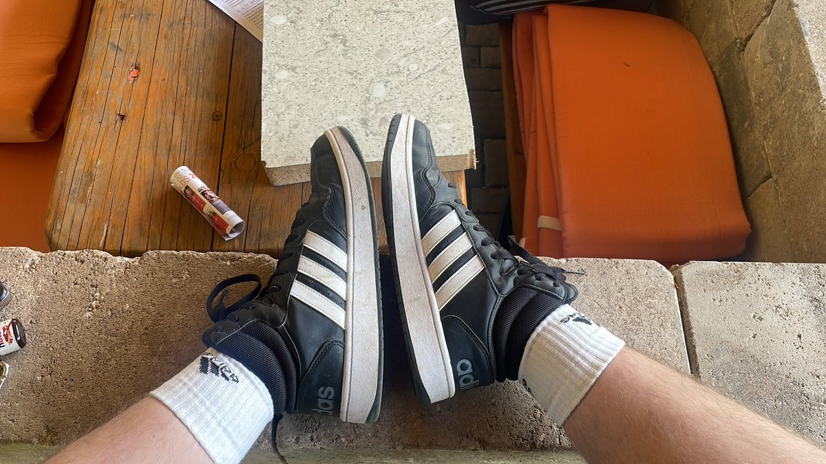 Entspannter abend auf der Arbeit