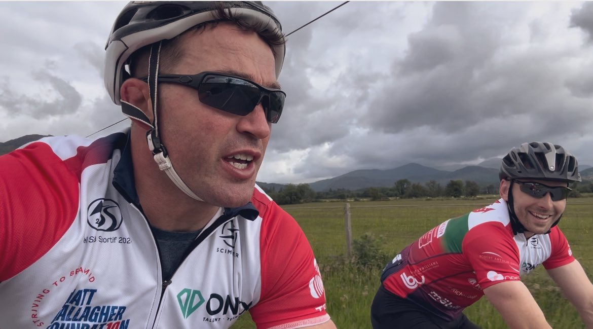 Alex Grove tweet media