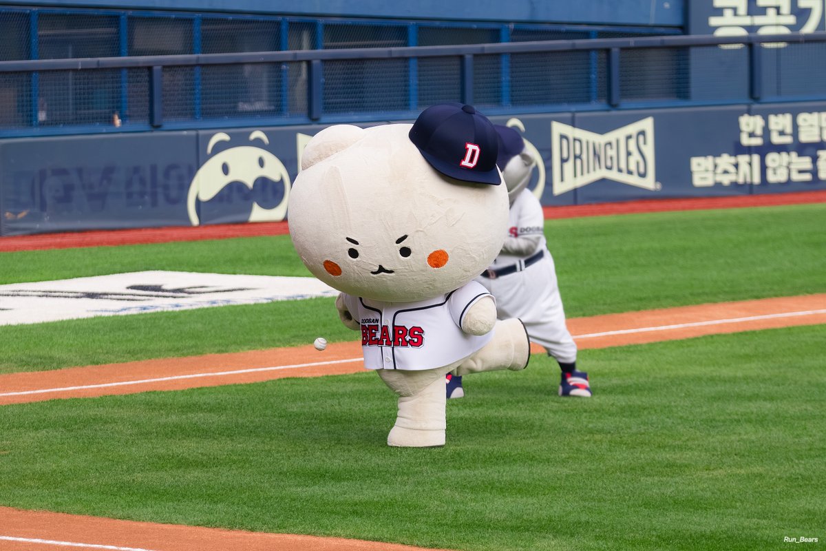 Run_Bears's tweet photo. 𝟮𝟰𝟬𝟲𝟬𝟴

망곰이의 첫 도전⚾️ https://t.co/FJjCW4Hq4I