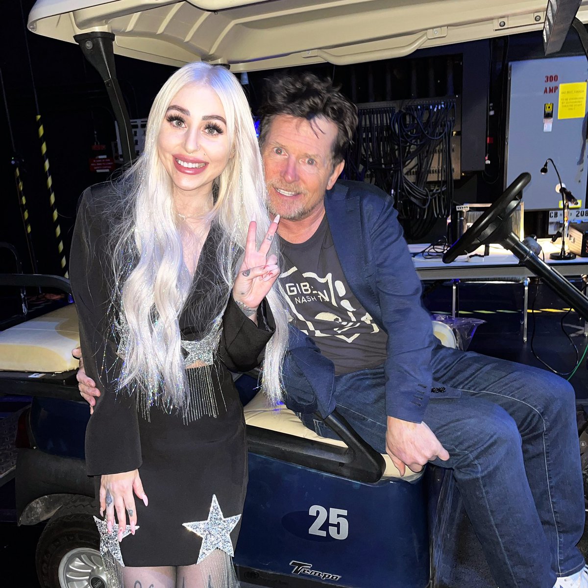 happy bday michael j fox 🫶🏻