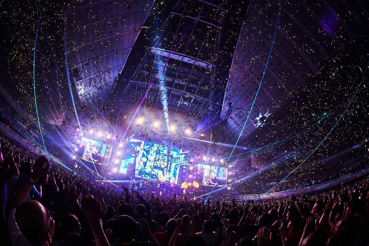 追伸、

今ツアーニ来レタ人モ来レナカッタ人モ、ココマデ我々ト一緒ニROCKヲ追イカケテクレテアリガトウ。

ソシテ、アト少シダケ我々ノ憧レタROCKナ世界ヲ一緒ニ追イカケテ貰エレバト思イマス。

モットメジャーニナルトカソウイウノジャナクテ...