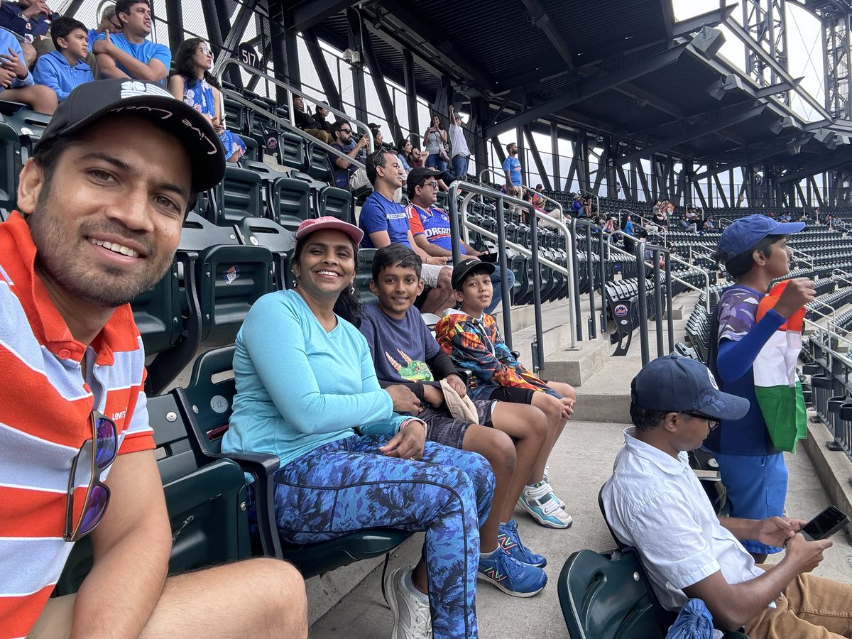 ankitrj's tweet photo. #indvspak #cocacolacricket #indiawillwin https://t.co/343Dsf3WZQ