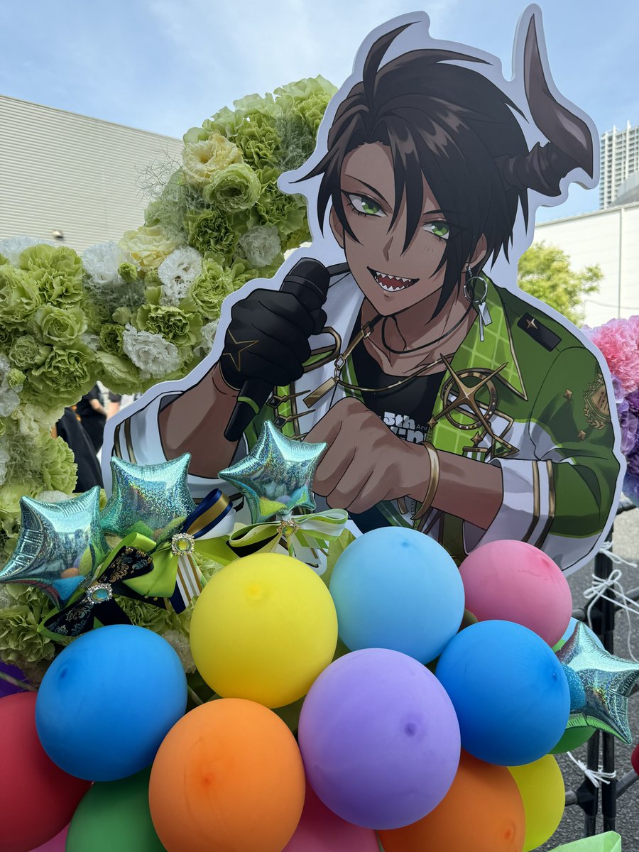 0ga_liveFS's tweet photo. 💐荒咬オウガさん最高のライブをありがとうございました！✨

クリエーターの方々、参加者の方々、フラスタ拝見してくださった方々、皆様ありがとうございました！✨💚

オウガさんの、皆様の素敵���一日に花を添えさせて頂きありがとうございます💐
#5thAnnivLive_Ogaフラスタ
#ホロスタ5周年ライブ https://t.co/D8bYwO7GIJ
