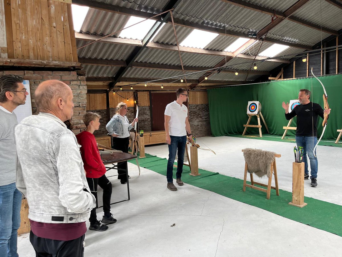 Met de medewerkers van <a href="/OTTOWorkForceNL/">OTTO Work Force NL</a> , die gisteren de begeleiding van de gezinnen verzorgden, hebben we 18 kinderen van 6 gezinnen waarvan 'n ouder ernstig of terminaal ziek is 'n dag gegeven om nooit te vergeten
Wat je in je hart bewaard dat raak je nooit meer kwijt! ❤️🧡💛