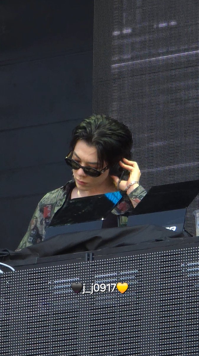 j_j0917's tweet photo. 240609 UMF 김재호
🎧
#김재호 #김나노 
@kimnanoise https://t.co/2JU2s3xCRN