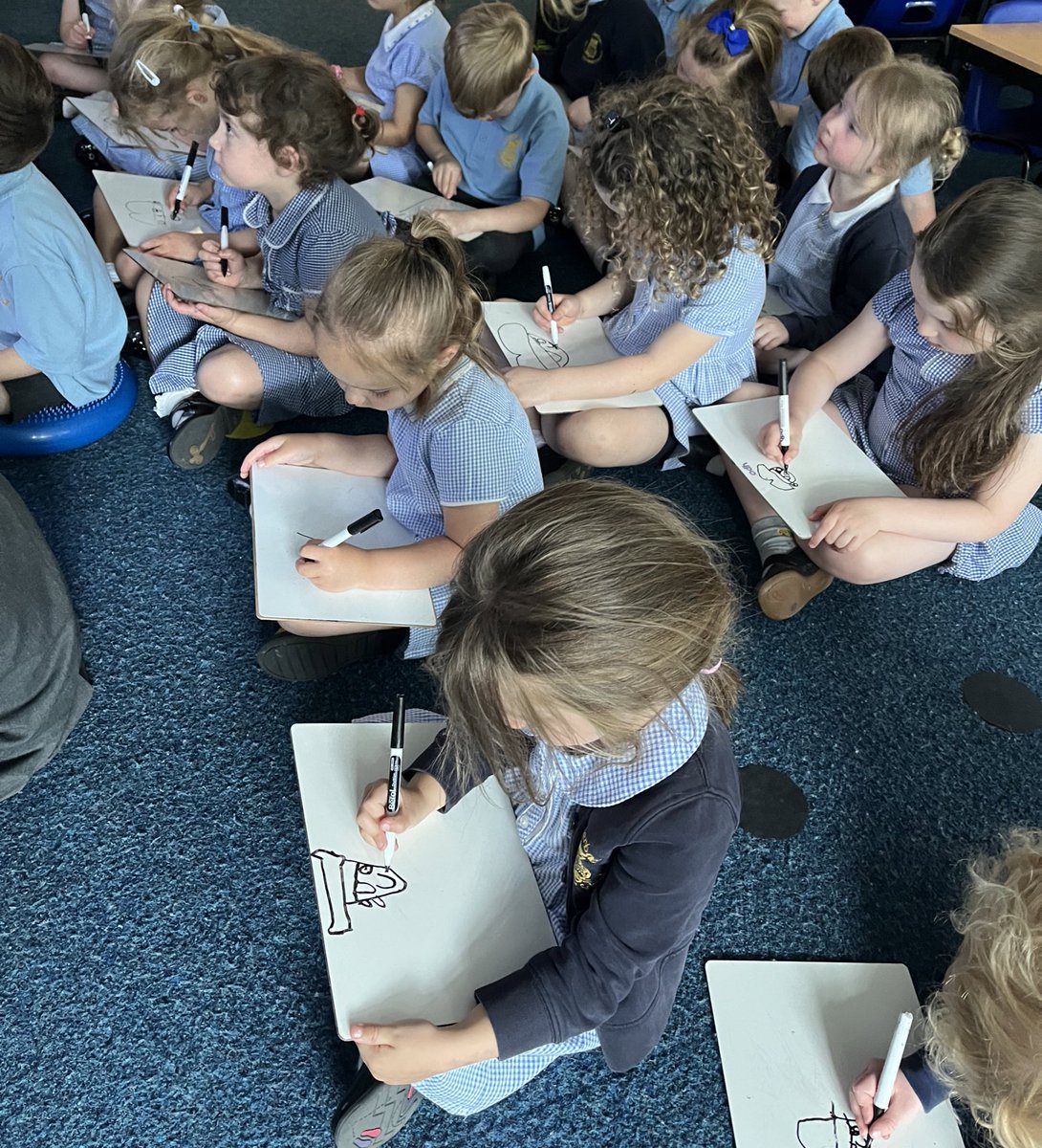 Miss Davies tweet media