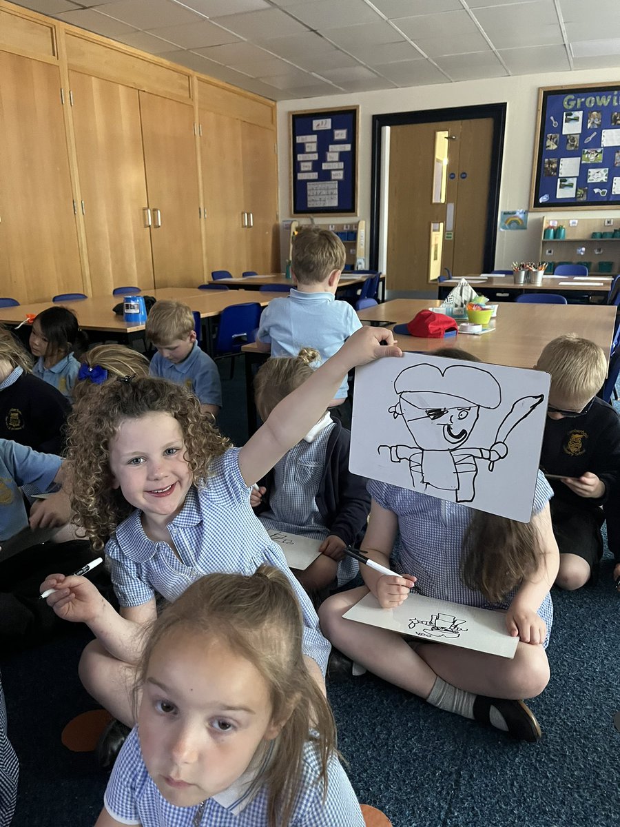 Miss Davies tweet media