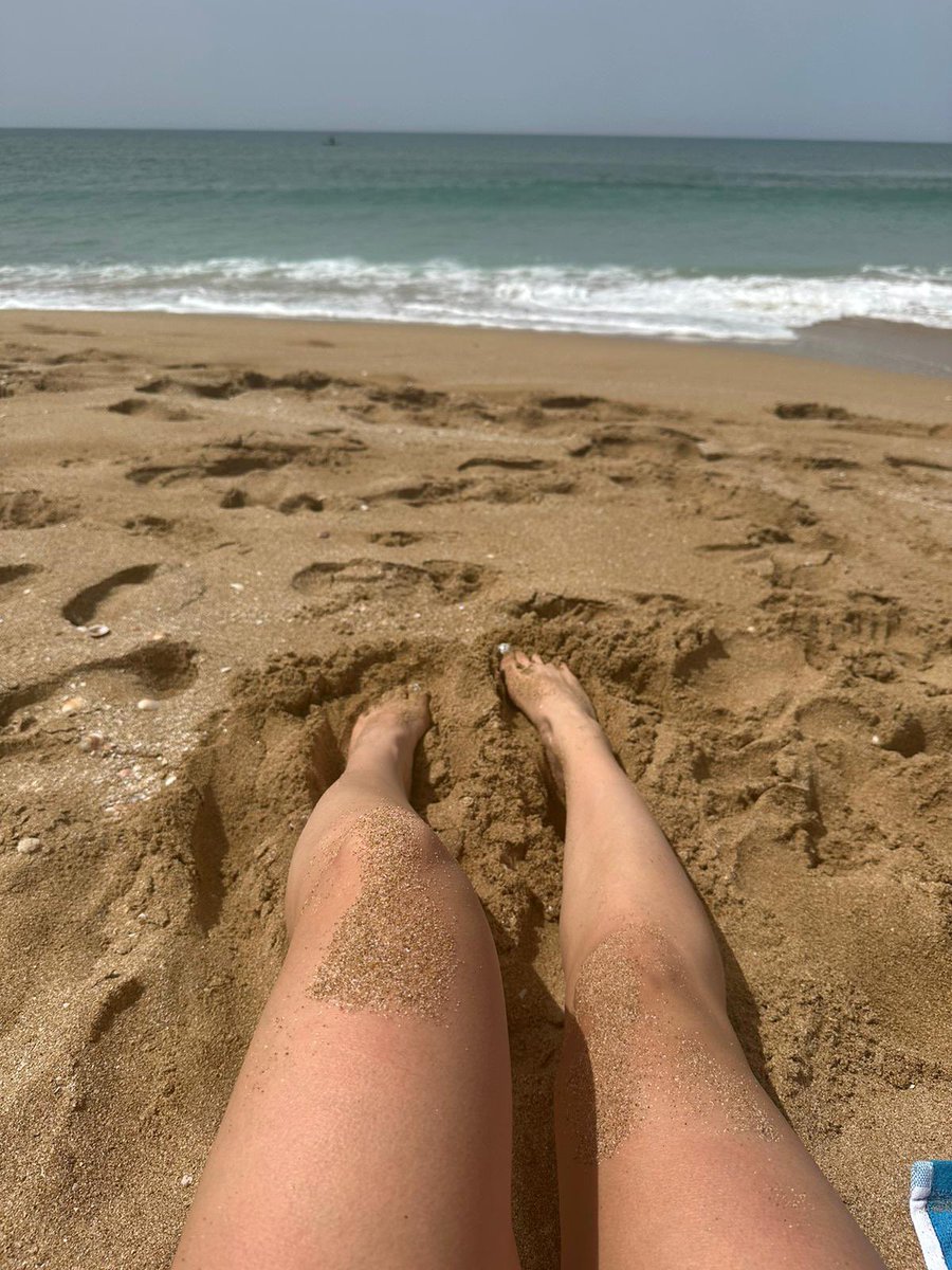 diorqueen40's tweet photo. Lick the sand losers ! Make me clean 🧼 
#Feet #כפותרגליים #loser #moneyslave #muslimslave #piggy #sissy #שולטת #paypiggy #findomme #feetcam https://t.co/NUExK21vBR
