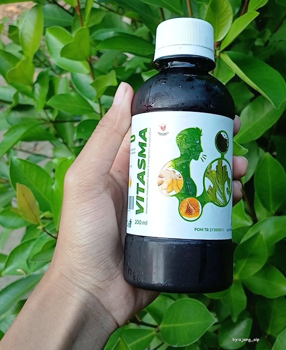 indevattire's tweet photo. ada yg punya permasalahan pernafasan guys? sesak nafas, gejala asma &amp; sering batuk? aku mau review jujur, karna adik aku yg punya gejala asma dan sering batuk, alhamdulillah berkurang bgt abis minum madu herbal ini🤗 siapa tau cocok juga buat kalian yg punya masalah pernafasan https://t.co/oJ4xoYk84C