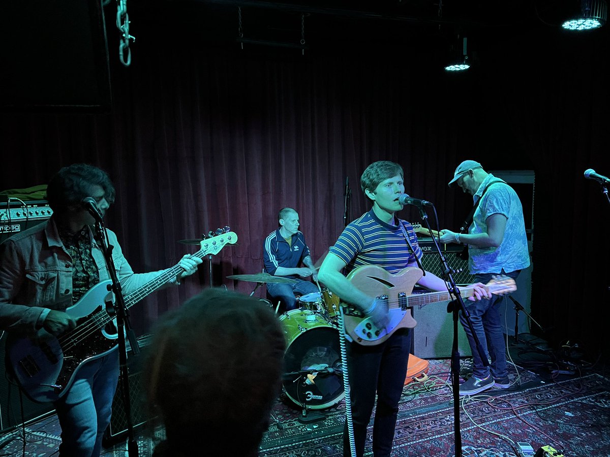 lucksmith's tweet image. indiepop overdose at the oakland weekender! always the best is finding new bands i somehow missed till now like @Neutrals13 and mo dotti, finally seeing @ChimeSchool and kids on a crime spree live, #poundsign and all girls summer fun band reunions, @seabliteband @lunchboxpop etc!