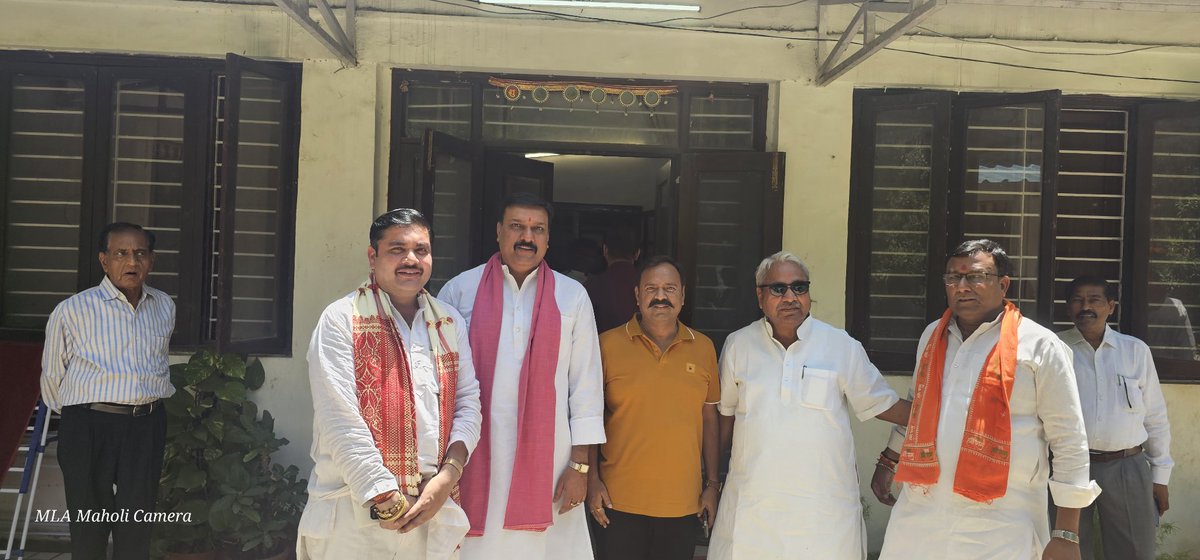 mlashashank's tweet photo. मा०प्रधानमंत्री श्री मोदीजी के तृतीय ऐतिहासिक प्रधानमंत्री पद के शपथ ग्रहण समारोह से पूर्व मा०सांसद हरदोई श्री जयप्रकाशजी के आवास पर मा०सांसद मिश्रित श्री अशोक रावतजी, मा०राज्यमंत्री श्री  राहीजी, मा०विधायकगण मिश्रित, सवायजपुर,mlc श्री @pawanschauhan07 जी @MehrotraAchin @DO1IND https://t.co/LxeAVB7TTW