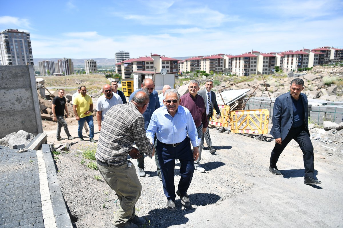 anadolunettv's tweet image. İldem Sosyal Yaşam Merkezi'nde sona yaklaşıldı 

anadolunettv.com/haber/ildem-so… 

#kayseri #ildem #büyükşehirbelediye #yaşammerkezi