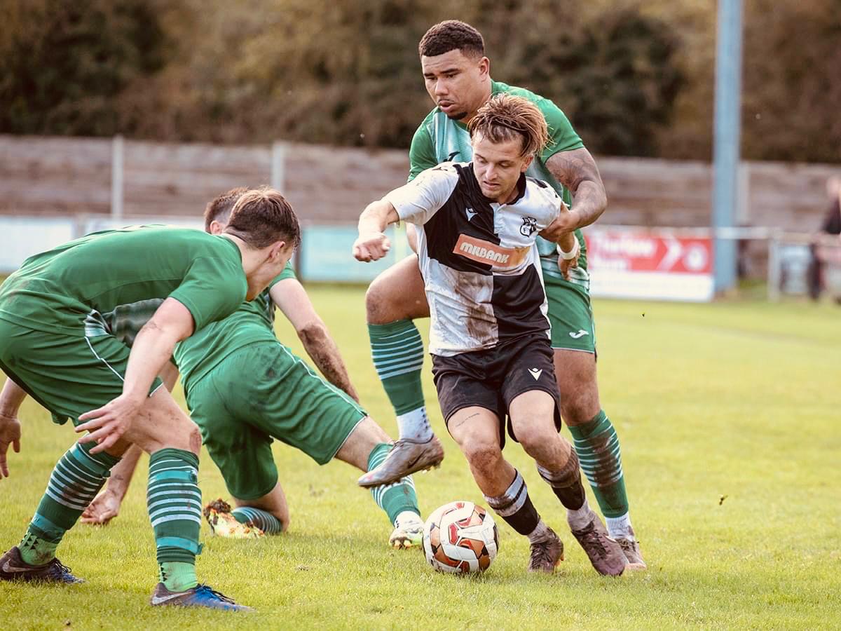 Canvey Island FC tweet media