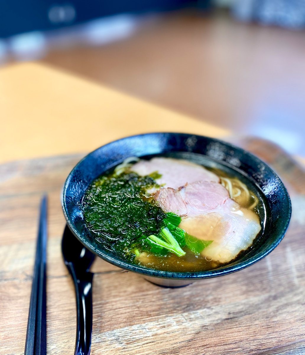 NagiArios's tweet photo. 三宅島、三宅食堂の地魚だしラーメン🍜 https://t.co/vhm0j2bQeV