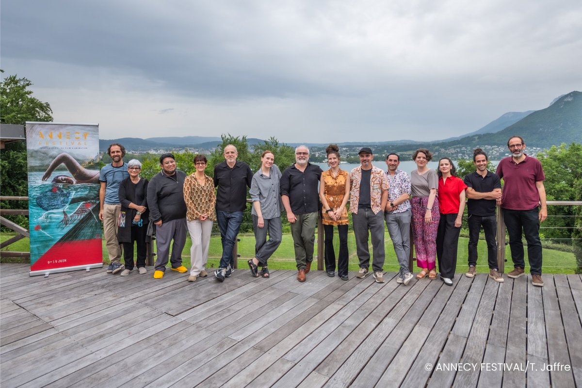 annecyfestival's tweet image. #Jurys 👩‍⚖️ 
📸 Découvrez l'ensemble des membres des #jurys de l'édition 2024 prenant la pose avant le début d'#AnnecyFestival ! 
🏆 Leur mission ? Décerner les #prixofficiels, dont les différents #Cristal. Des #prixspéciaux seront également remis dès vendredi soir !