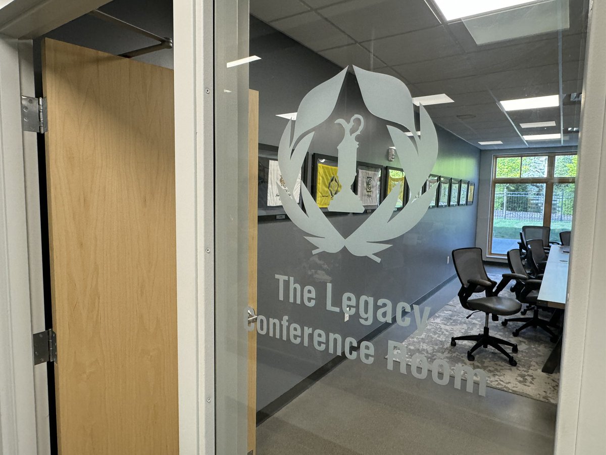 TheGCSNetwork's tweet photo. MVGC takes great pride in developing talented industry professionals. Their “Developed Here” wall and Legacy Conference Room highlight those that learned the business at Muirfield Village and have moved along to their own facilities. https://t.co/cRvDGAv8bv