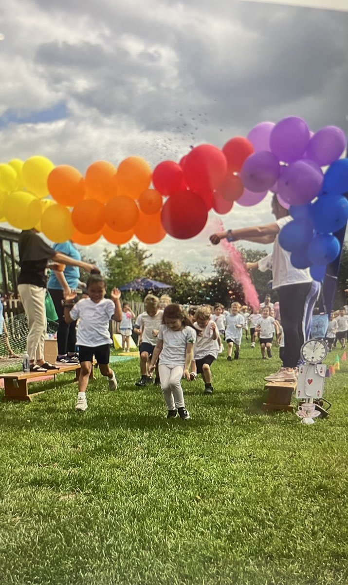 OngarSchool's tweet photo. Our Reading Marathon and Colour Run fundraiser was a HUGE success! The child had a blast and £3000 raised for new books! #teamHOPS #colourrun https://t.co/79eSF4F8vp
