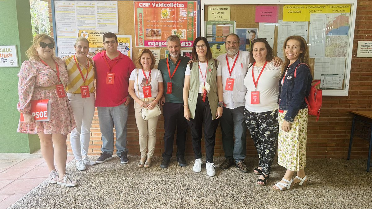 PSOEMarbella's tweet photo. La portavoz y diputada @23IsaPerez ha ejercido su derecho al voto en el Colegio Valdeolletas 
🌹🌹🌹 https://t.co/hGQuGHCc8G