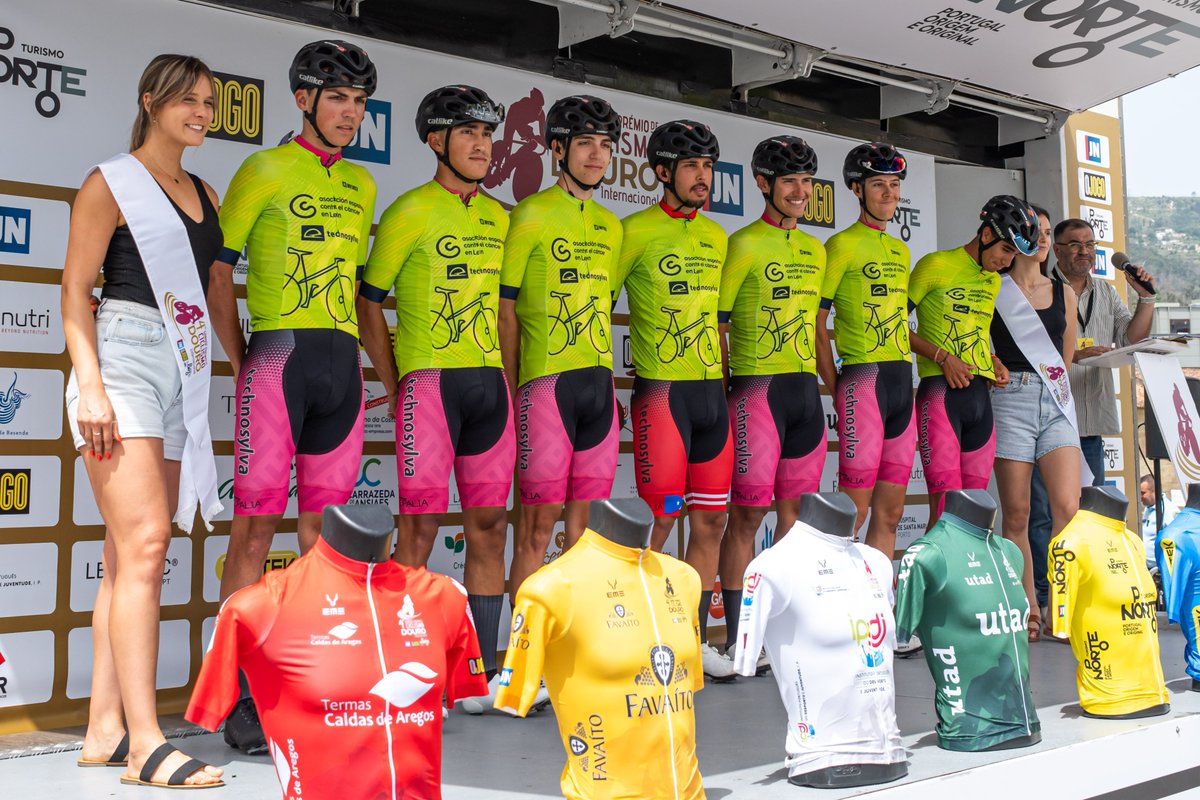 TRBCyclingTeam's tweet photo. Como no puede ser de otra manera los #powerlions 🚴🏽‍♂️🦁 en la última jornada con el maillot especial 🟩 @ContraCancerLE &amp; @technosylva @tecnosylva y aportando kms solidarios en la I 𝗟𝗲𝗼́𝗻 𝗕𝗶𝗸𝗲 𝗖𝗼𝗻𝘁𝗿𝗮 𝗲𝗹 𝗖𝗮́𝗻𝗰𝗲𝗿
Todos aportamos 🚲 #ILeonBikeContraElCancer https://t.co/eV1RnttvqQ