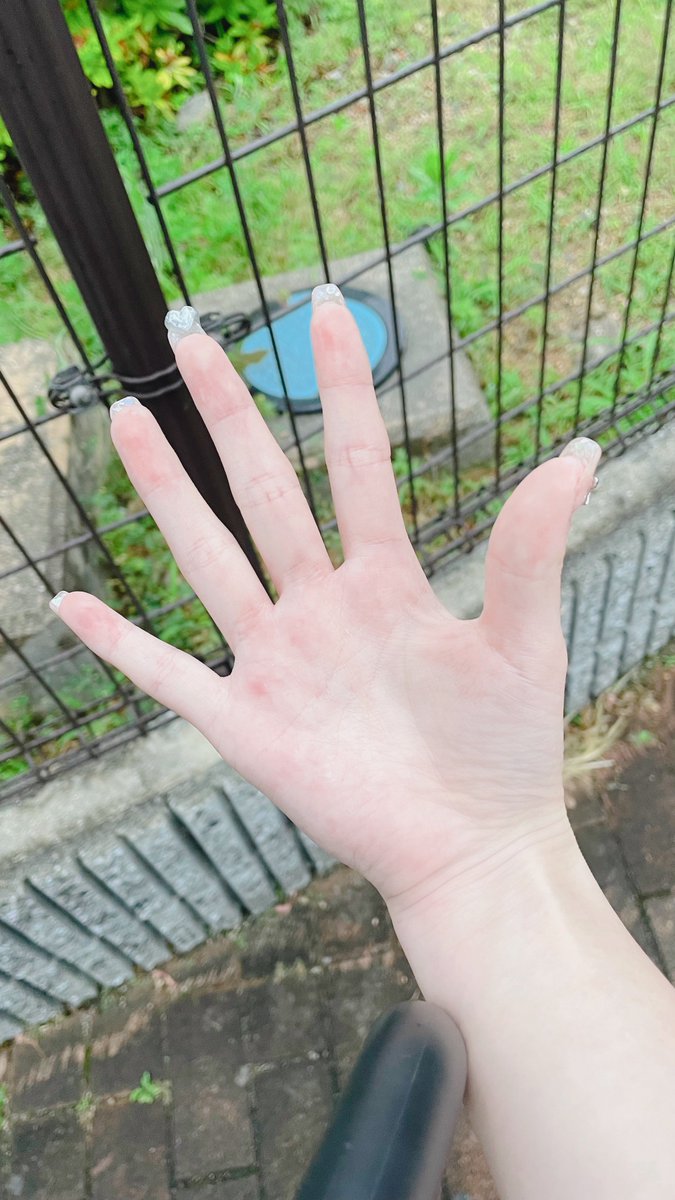 clskxs2's tweet photo. チャニとハイタッチ…にぎにぎ？？
急いで残した覚え書き✎ܚ
軽くパニックで泣いたけど幸せすぎた好き…… https://t.co/W9N5GObpYs