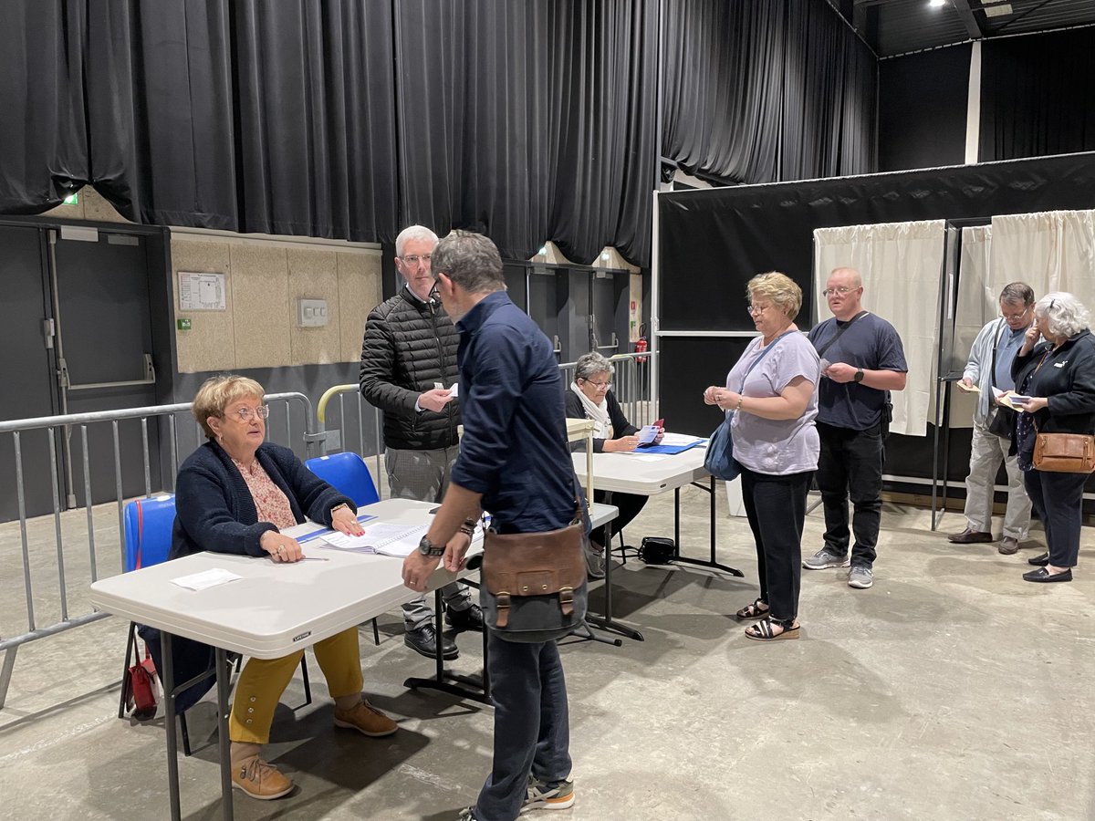 À midi, le taux de participation à Dreux est de 16,54 %, un brin inférieur à celui d’Eure-et-Loir (19,8 %) #Dreux #ElectionsEuropéennes2024 ⁦<a href="/lecho_fr/">L'Écho Républicain</a>⁩