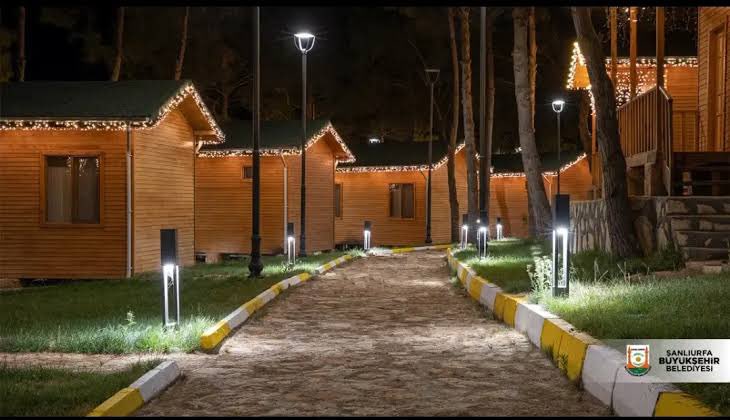sanliurfaharbel's tweet photo. Doğa Harikası Bir Mekanda, Kuş Sesleri İle Uyanmak Ve Güzel Bir Tatil Yapmak İster misiniz? Bozova/Çatak Bungalov Evlerimizde Siz Değerli Misafirlerimizi Ağırlamaktan Memnuniyet Duyarız…☘️

Rezervasyon ve detaylı bilgi için;

☎️ 0 (530) 399 46 76 https://t.co/tn74lpzZEo