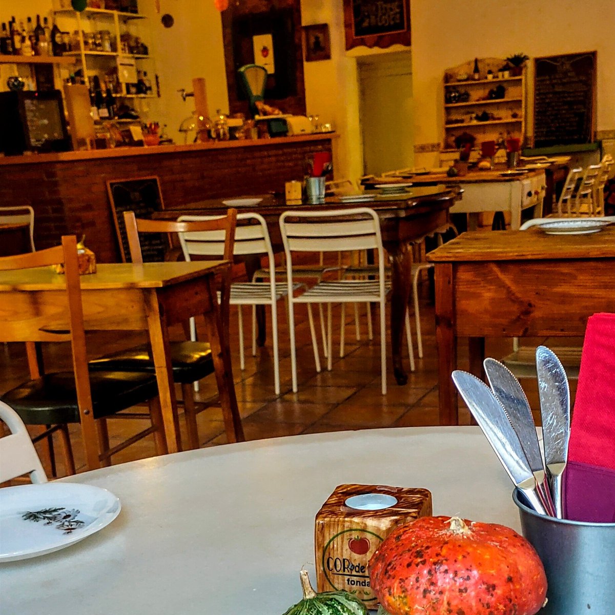 ‼️ATENCIÓ!

               Per cancelació d'última hora, 
                ✨ tenim DISPONIBLE ✨
             una taula per a dues persones!

#elprimerquearribaelprimerqueseu #nocanceleuaultimahora #noshow #sompetits