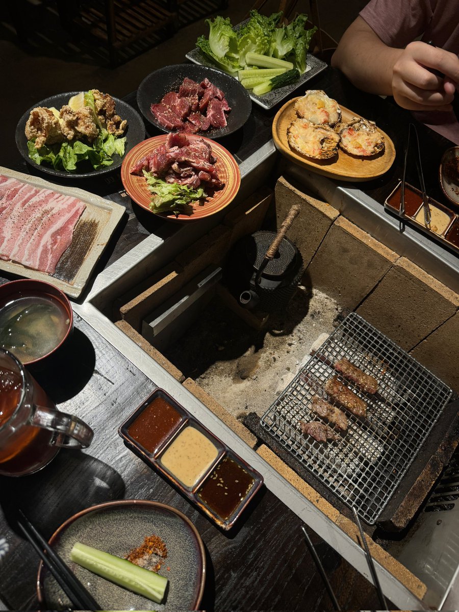 开启🔛甜蜜的一天
和哥哥一起去看了美术展吃了烤肉肉🥩
今天体重➕1 https://t.co/UNJxfKZVNb