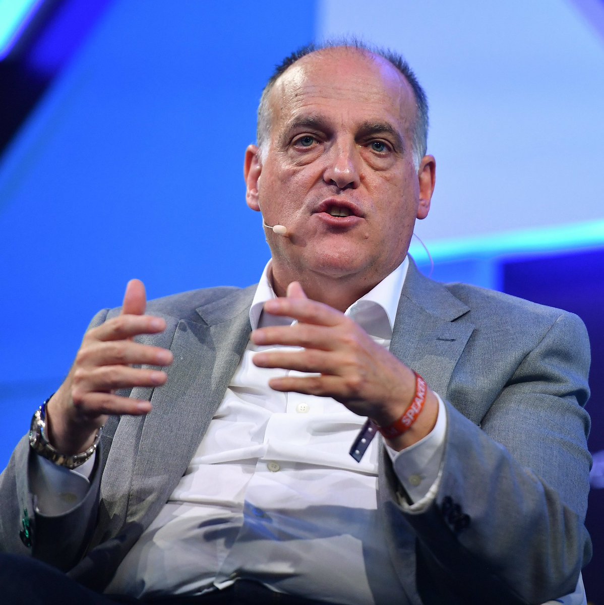 centregoals's tweet photo. 🚨🚨🎙️| Javier Tebas: “The Euros are 𝐌𝐎𝐑𝐄 𝐃𝐈𝐅𝐅𝐈𝐂𝐔𝐋𝐓 than the World Cup.” 👀 https://t.co/TNO0v52a7t