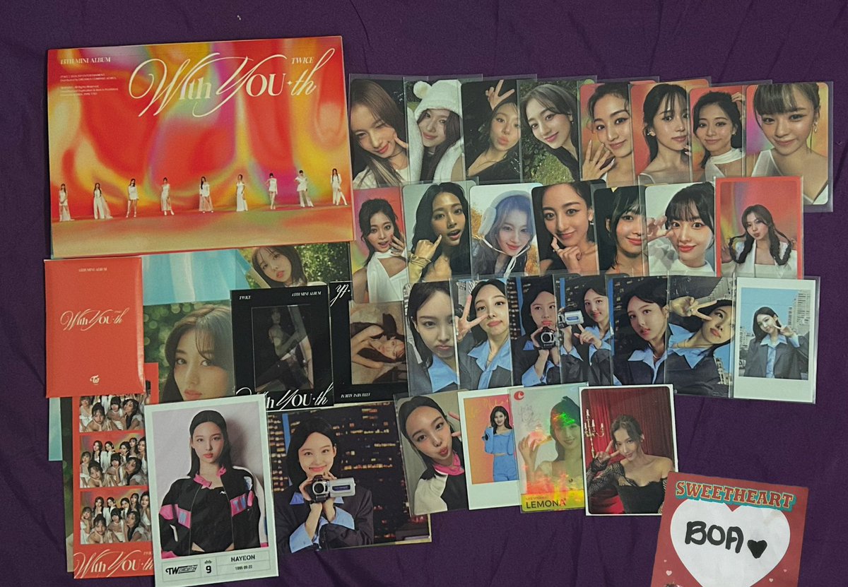 idkl0ll's tweet photo. WTS | LFB
Twice set - 2500 take all | 2300 payo
- can find kahati can ship to diff add. 
- pbd @ alt 

1 week reservation with dp

Loc: davao (free sf if payo) 

🏷️ twice with-youth sana nayeon momo chaeyoung mina jihyo jeongyeon photocard pc lf looking for https://t.co/vb5KdVHyBD