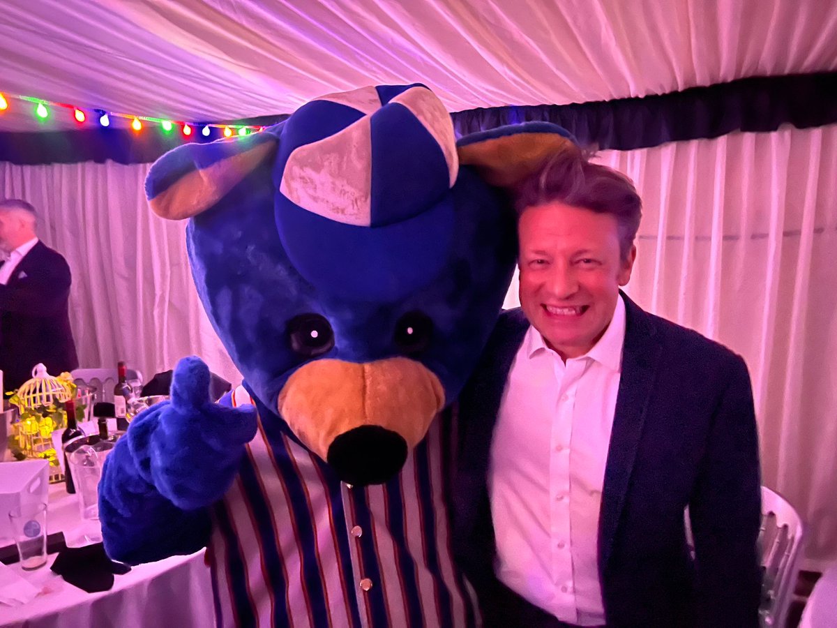 BSRUGBY's tweet image. Storty enjoyed meeting his idol @jamieoliver at the BSRFC  #SummerBall #Oneclub