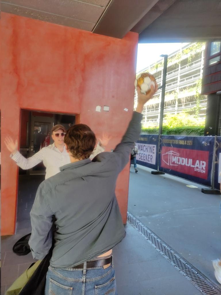 Johan Törnander tweet media