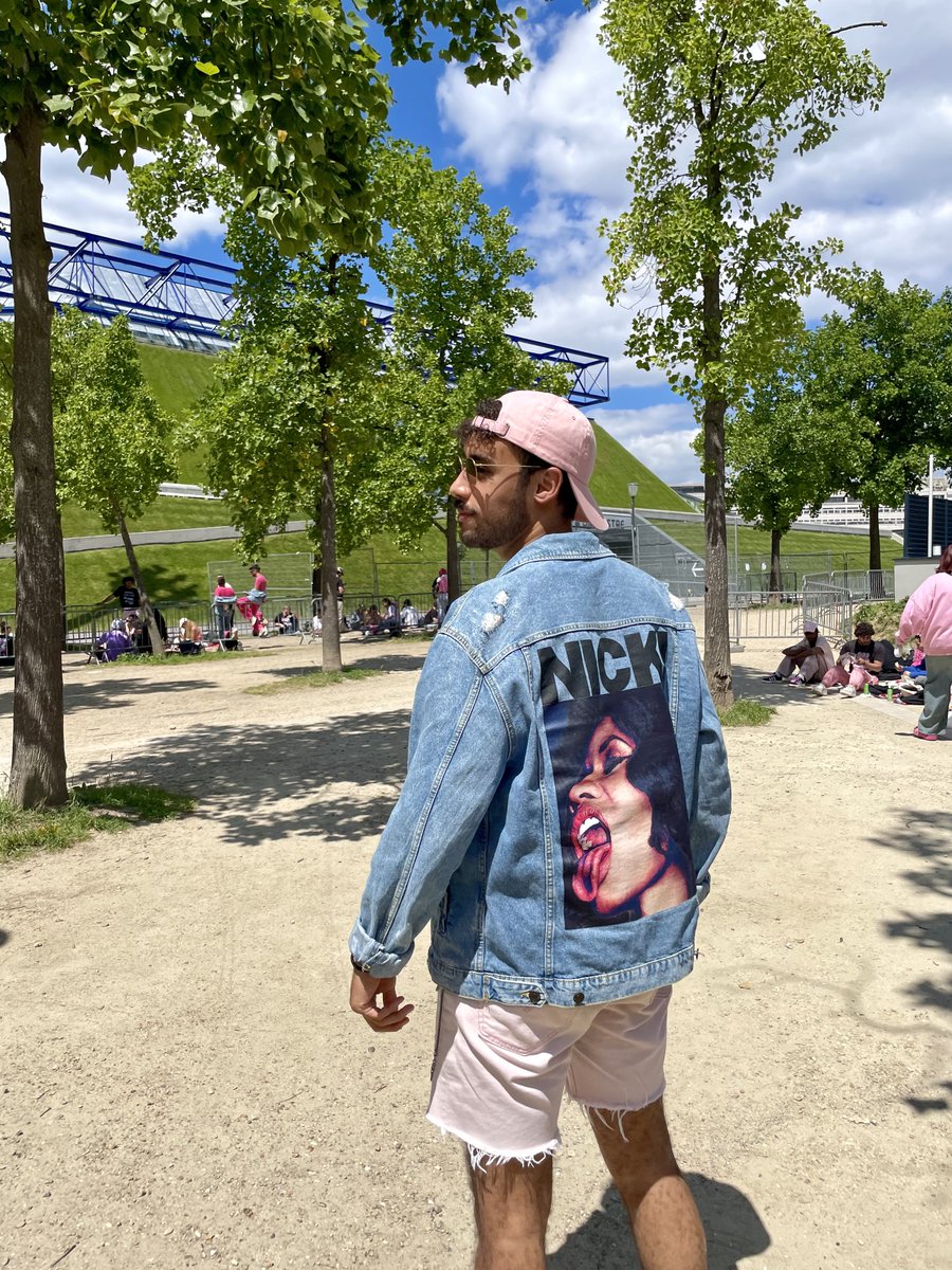 zakmaraj's tweet image. We baaack for #GagCityPARIS Part TWO!!! 
.@NICKIMINAJ can’t wait to see you again tonight!!! 🤩