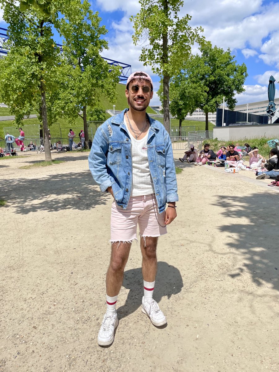 zakmaraj's tweet image. We baaack for #GagCityPARIS Part TWO!!! 
.@NICKIMINAJ can’t wait to see you again tonight!!! 🤩