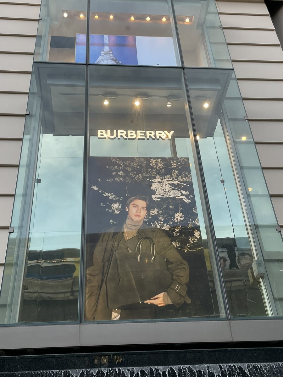 B2theBright's tweet photo. So proud of you 
one and only Bright 
You did it. Good job!
thanks @Burberry 

@bbrightvc #burberryxBright 
#bbrightvc https://t.co/RdnHuOWPmU