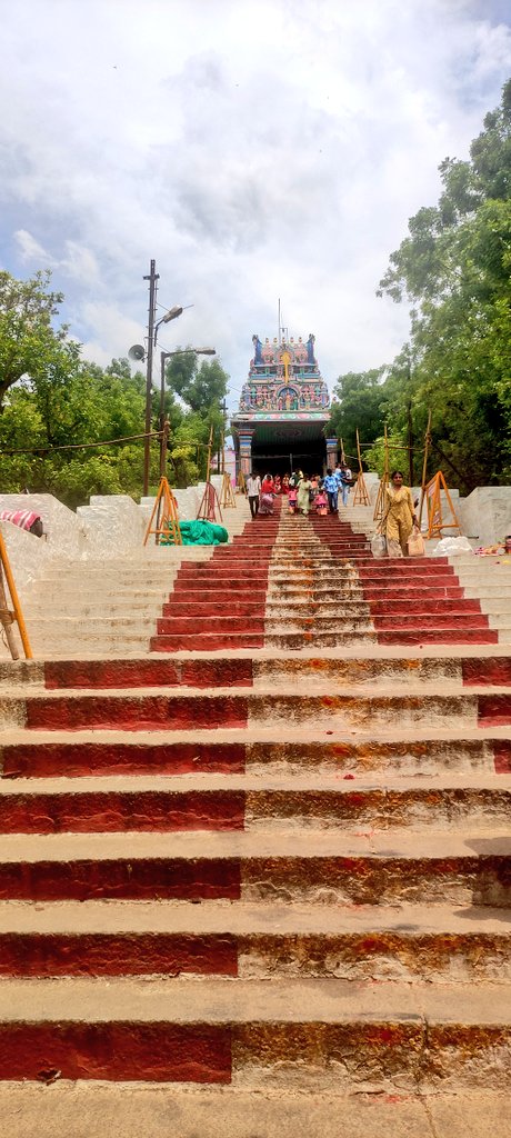 aravinthprince's tweet photo. குன்றத்தூர் முருகன் கோயில் படிகள் வழியாக பகல் நேரத்தில் செல்லும் போது வெயில் காலத்தில் பாதங்கள் சூடு தாங்காமல் ஓட வேண்டி உள்ளது. Floor Mat போட்டால் நன்றாக இருக்கும். நன்றி.
@tnhrcedept @PKSekarbabu @CMOTamilnadu https://t.co/4vMN9dFmuo