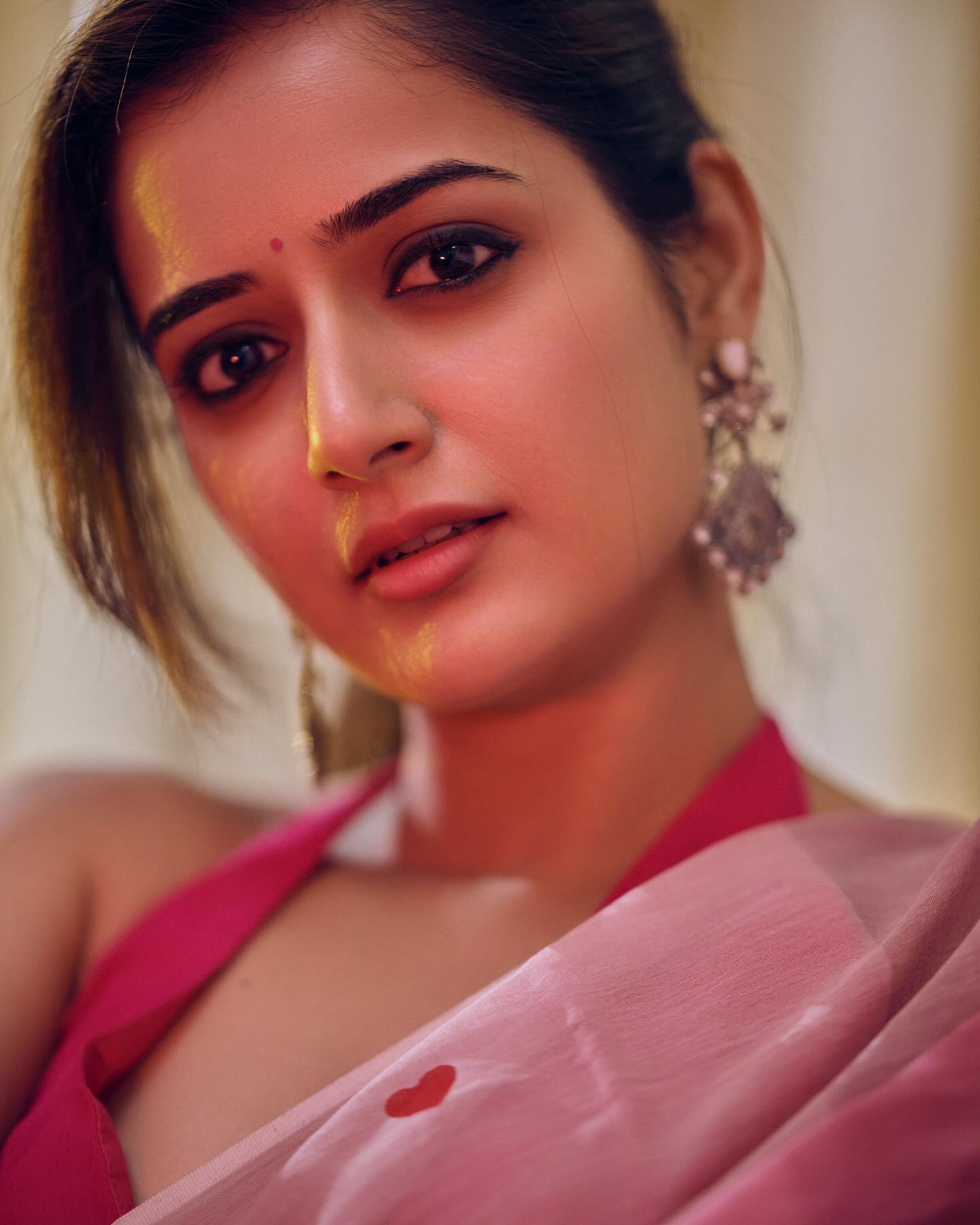 GPoMqE6awAAiPzC?format=jpg&name=large