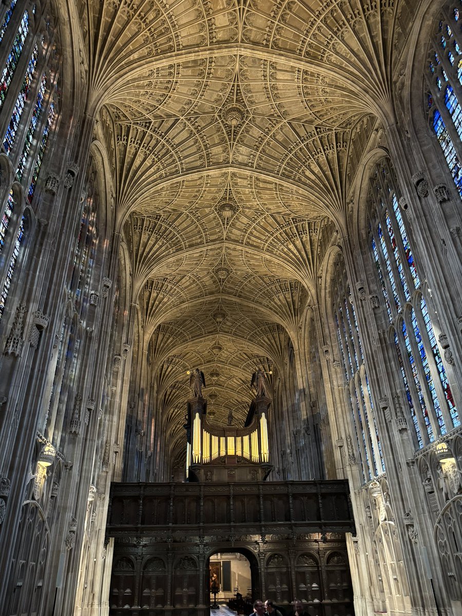 RichardGowers's tweet photo. Today marks the start of my series ‘organ + brass in intimate spaces’
2:30pm today, King’s College Cambridge with Prime Brass
Wednesday 12th June 7pm, Alexandra Palace, London
Sunday 6th October, 11am, Philharmonie Berlin (tickets on sale from today)
🎺🎺🎺 https://t.co/HL3PPbk4qy