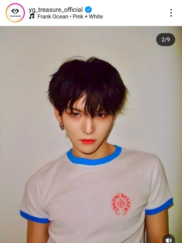 plays pink +white by frank ocean🩷🤍
#yujimori