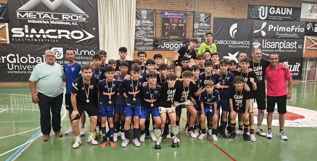CDMURCIA_FS's tweet photo. 🏆SOMOS CAMPEONES DE COPA FEDERACIÓN INFANTIL @ffrm_es 23/24🏆

@CDMURCIA_FS #baraurora 13-1 @CDPuertoFS 

Partidazo de los nuestros de principio a fin no dando ninguna opción al rival

Temporada para enmarcar con un campeonato de copa y un extraordinario subcampeonato liguero https://t.co/jPWZQY61TK