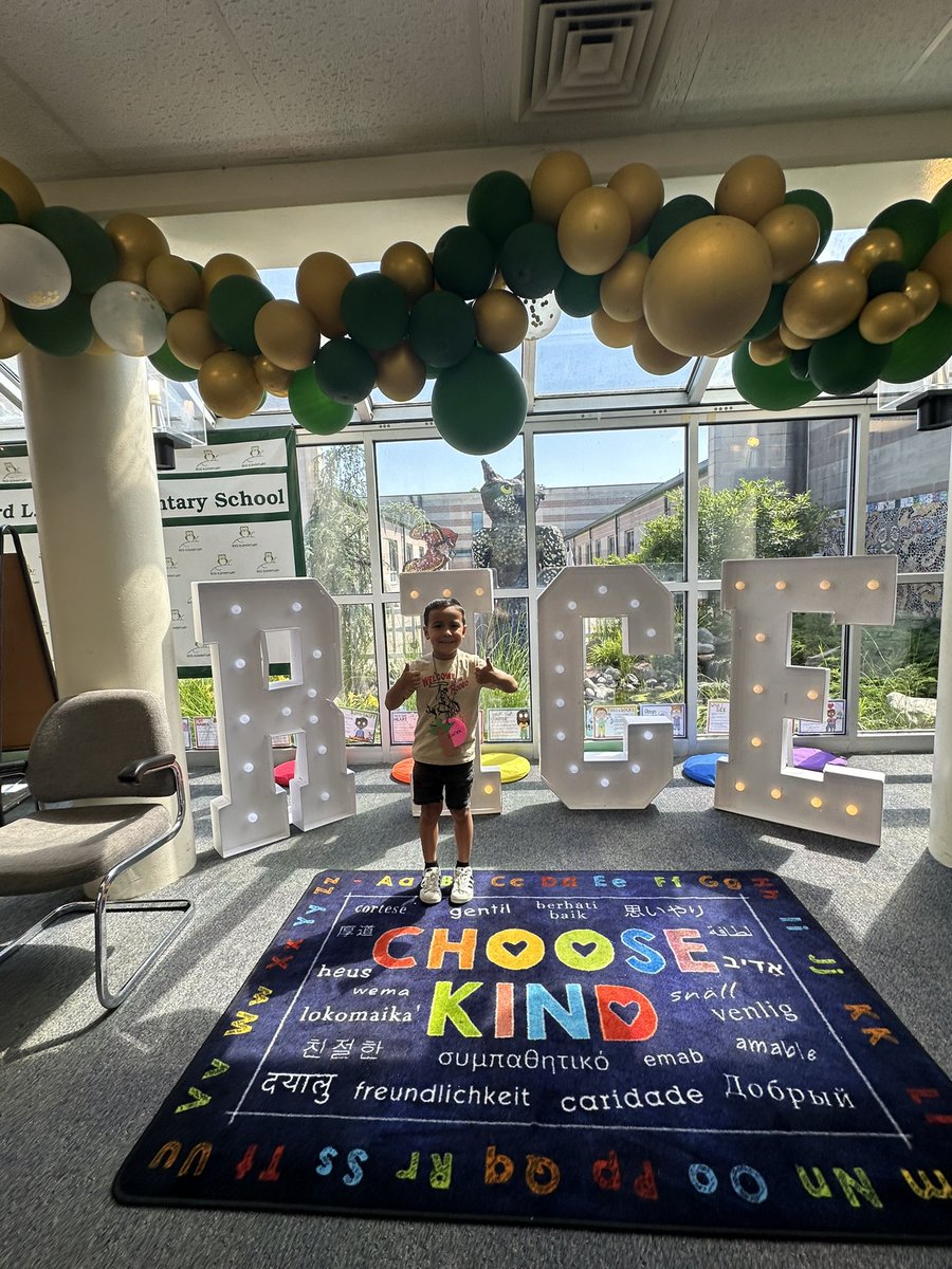 Amanda Fry tweet media