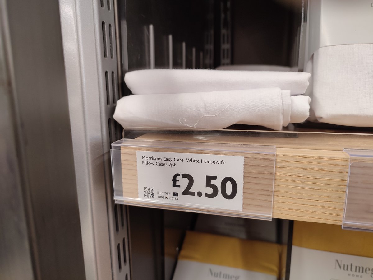 Part of Morrisons' 1950's range... 🙄
#Morrisons #housewife