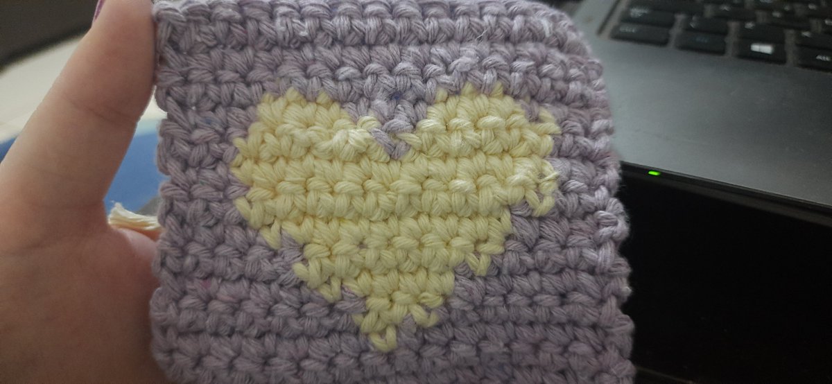 kkaijuno8's tweet photo. so this is my first attempt at tapestry crochet/grid crochet and i wanted some tips, like i don't know if the stitches are supposed to look like this, the edges of the heart look a bit "unfinished" to me? is this how it's supposed to look or i have to improve? #crochet https://t.co/1CtdpYEa62