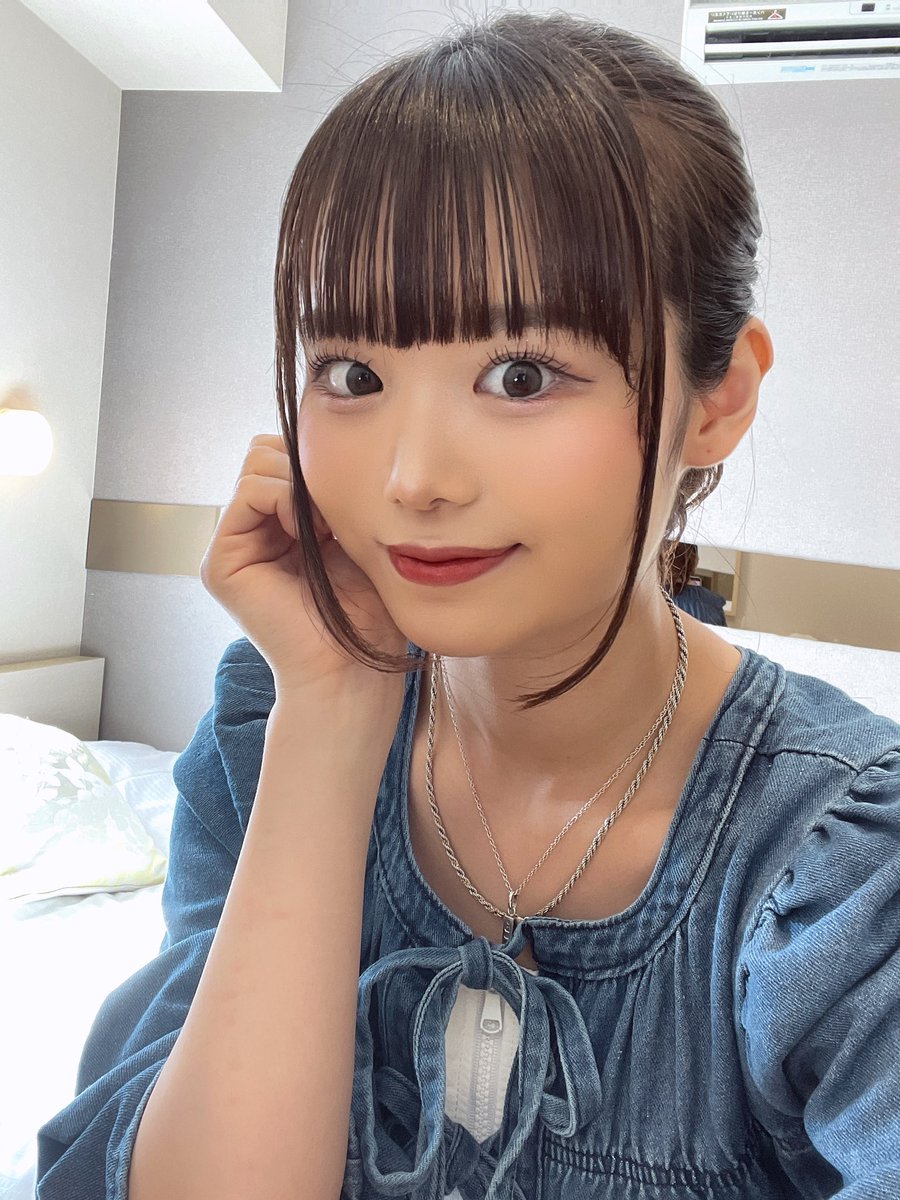 i_am_kae_'s tweet photo. 昨日は東京でトークショーでした🗼

チケットも完売🙇🏻
大切な時間とお金を使って会いにきてくれて本当にありがとうございました！✨
なかなか会えない道外の方にお会いできたり北海道からきてくれる方もいてとっても幸せな気持ちになりました😌♡
改めていつも応援してくれてありがとうございます🎀 https://t.co/GI1gD0POzi