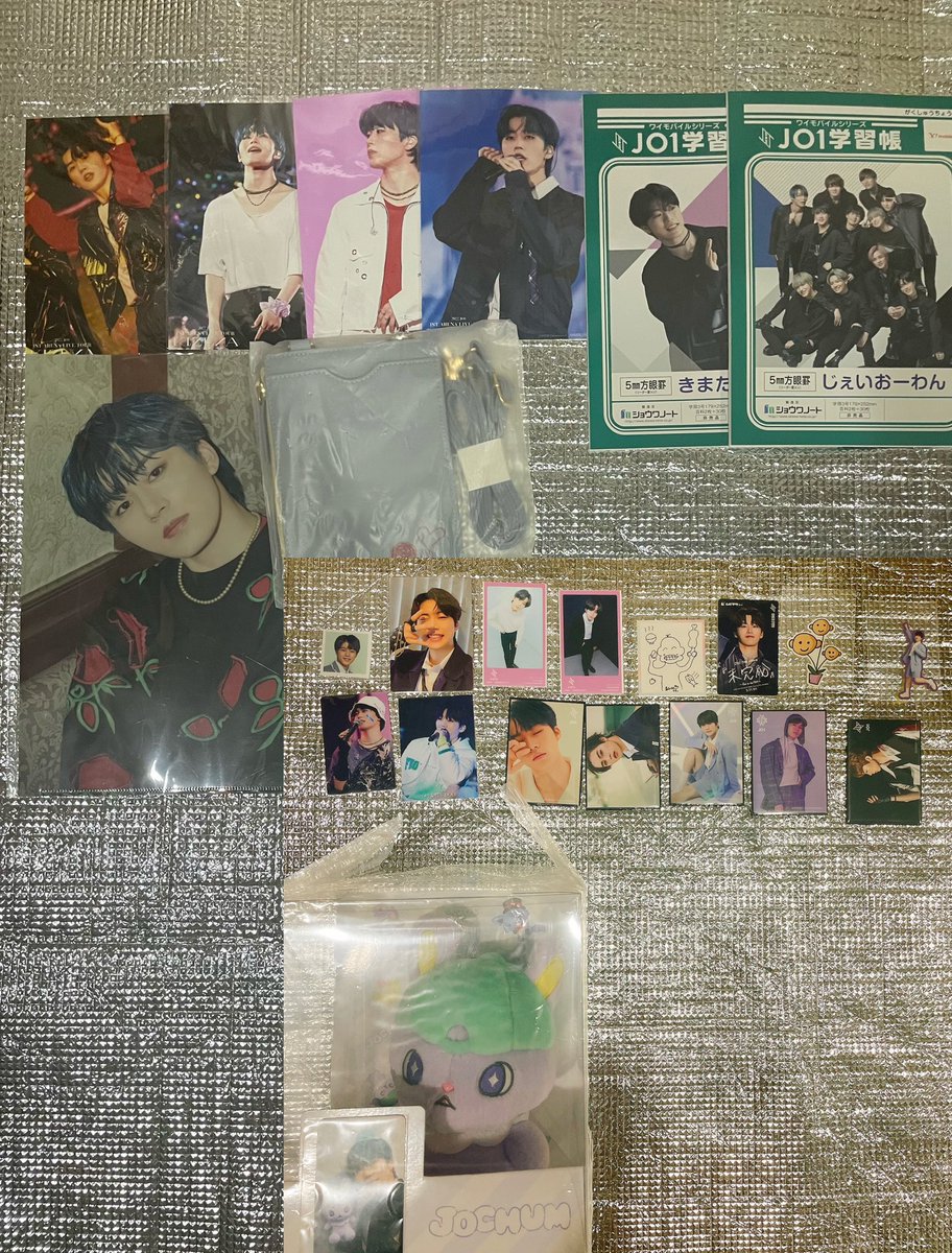 uUnniy's tweet photo. @1
#JO1交換 JO1 交換

【譲】
画像の 木全翔也 過去グッズ

【求】
 HITCHHIKER未使用シリアル

郵送でお願いします

アクスタ　トレカ　タワレコカフェ　ポスカ　缶バッジ　OTD 一番くじ　生写真　初回AB通常　KCON fortune ラントレ うちわ フライヤー 旧譜 会場限定 https://t.co/tUbCyeRnSx